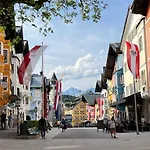 Kitz Deluxe 1 & 2 Im Zentrum Mit Eigenem & Parken By Belle-stay *