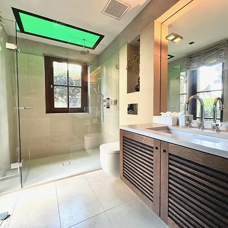 Kitz Deluxe 1 & 2 Im Zentrum Mit Eigenem & Parken By Belle-stay 아파트 *