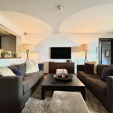 Apartment Kitz Deluxe 1&2 Im Zentrum Mit Eigenem Spa&parken By Belle-stay