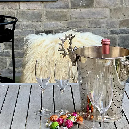 Kitz Deluxe 1 & 2 Im Zentrum Mit Eigenem & Parken By Belle-stay Apartmán